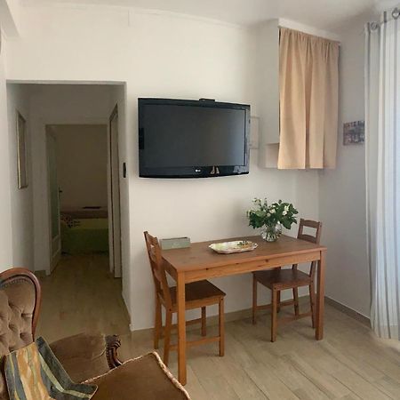 Отель Borgo Dei Pescatori Лекко Экстерьер фото