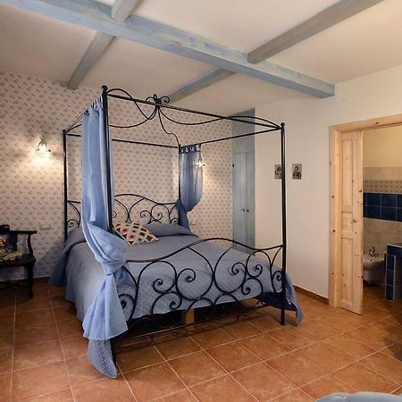 Отель Borgo Dei Pescatori Лекко Экстерьер фото