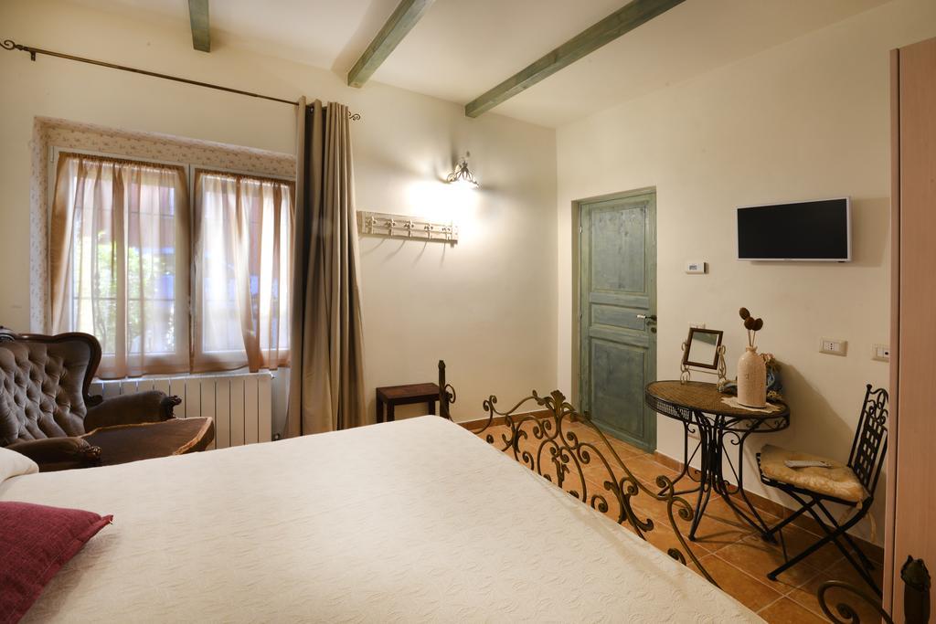 Отель Borgo Dei Pescatori Лекко Экстерьер фото